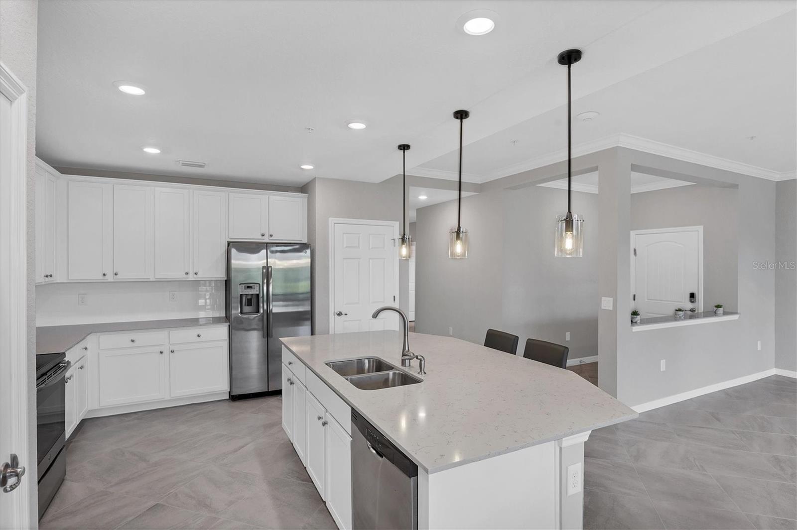 Image 22 of 69 For 10063 Crooked Creek Drive 101