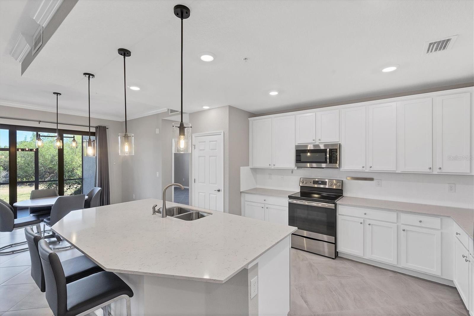 Image 24 of 69 For 10063 Crooked Creek Drive 101