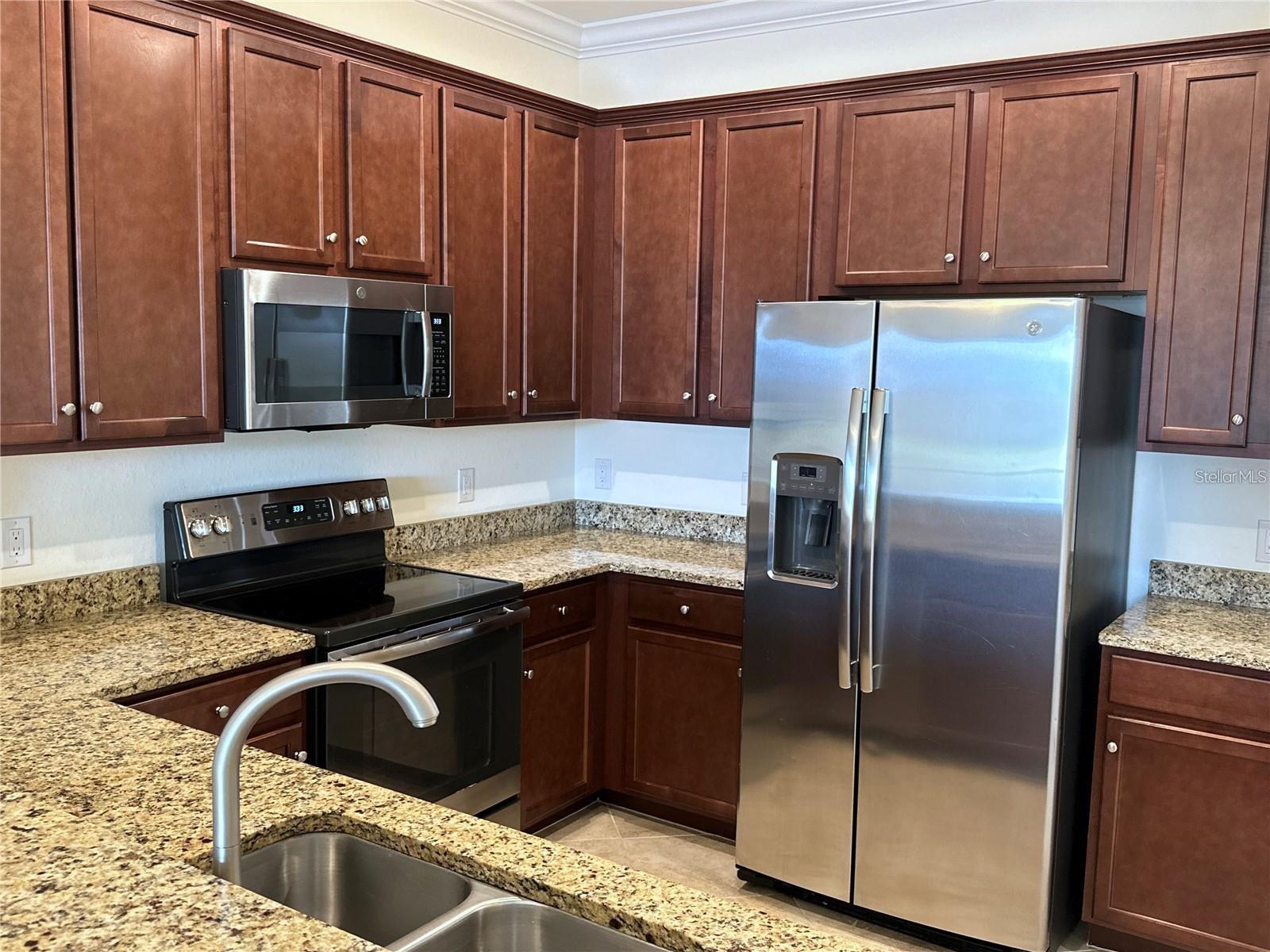 Image 4 of 19 For 20248 Lagente Circle