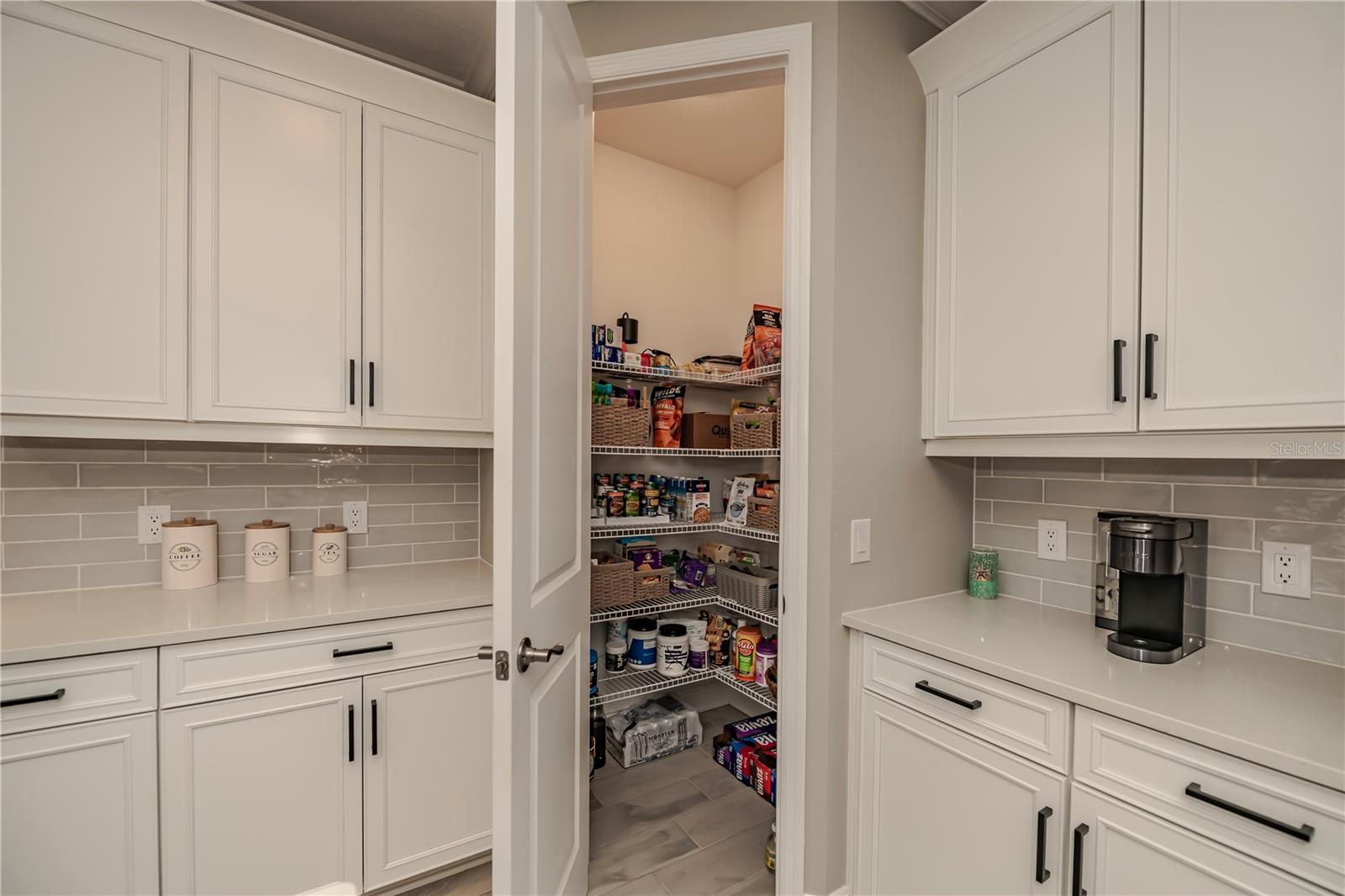 Image 12 of 79 For 19879 Bridgetown Loop