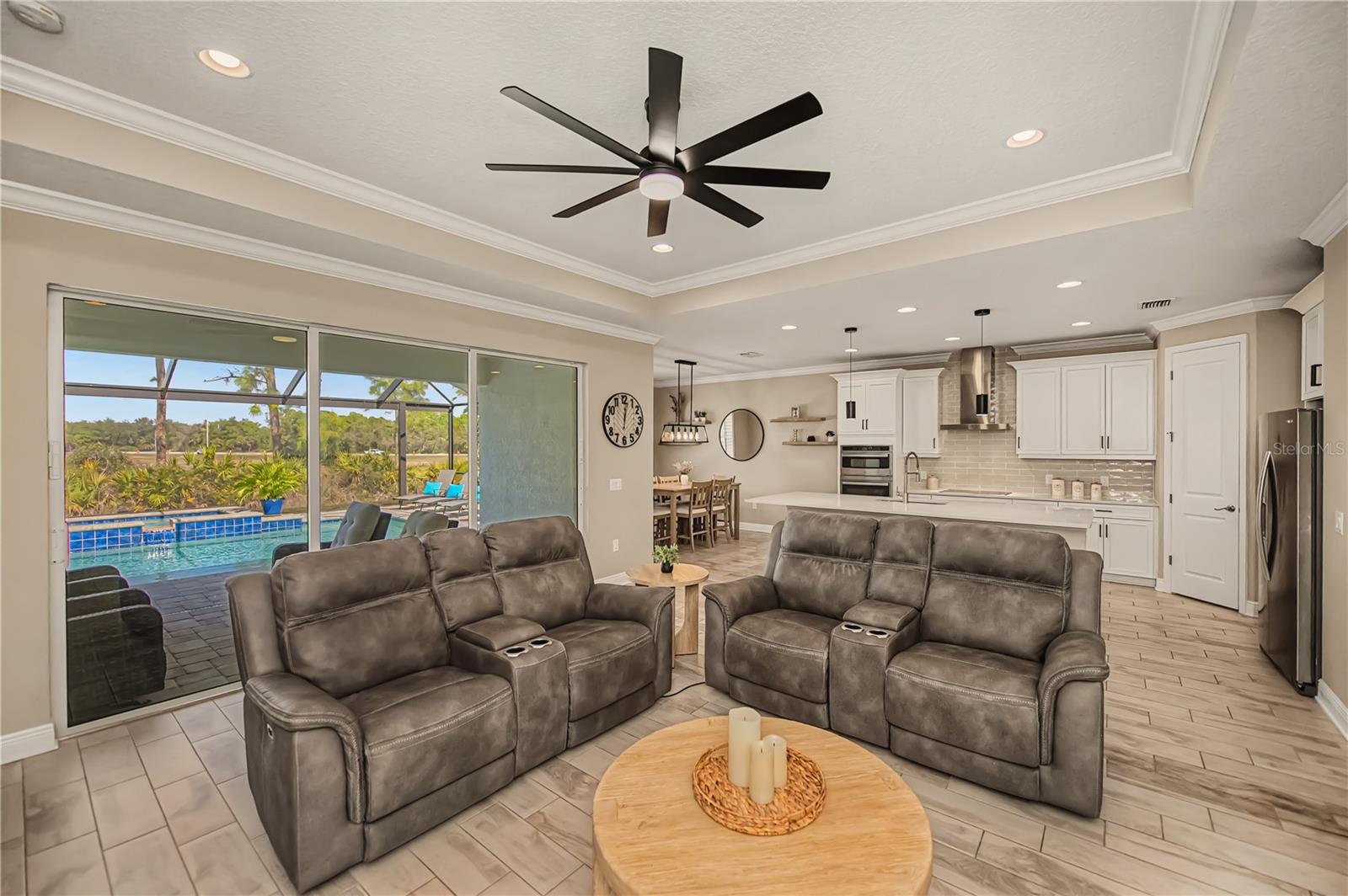 Image 18 of 79 For 19879 Bridgetown Loop