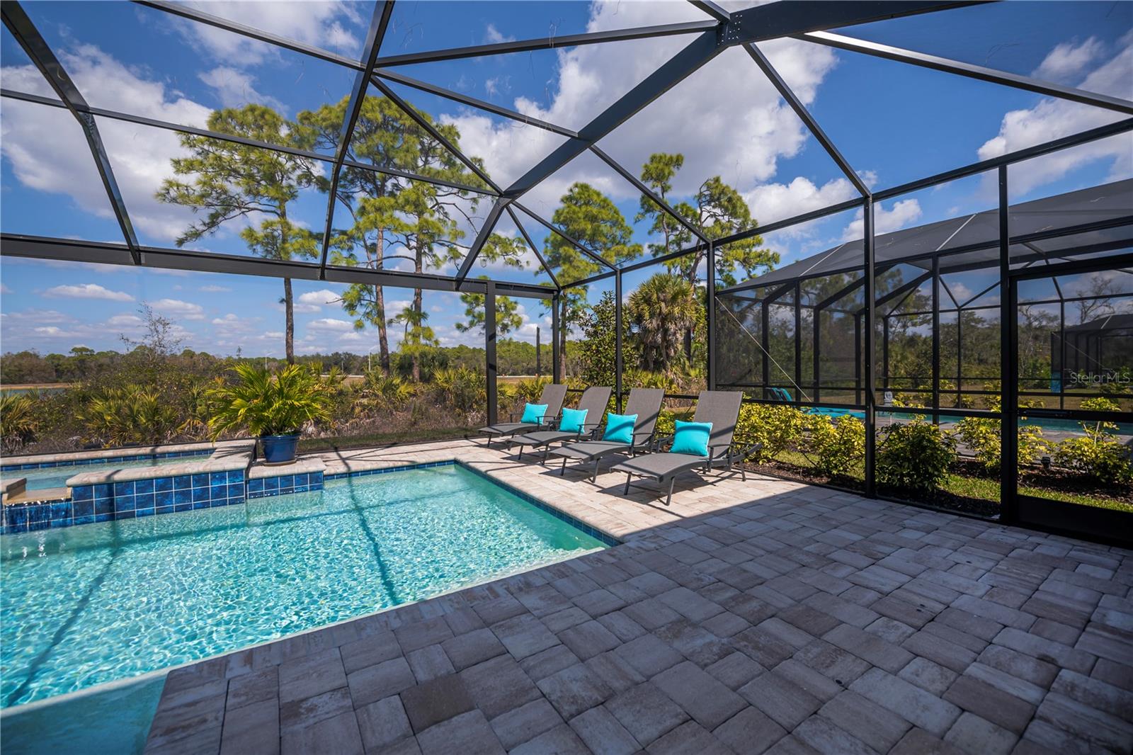 Image 32 of 79 For 19879 Bridgetown Loop