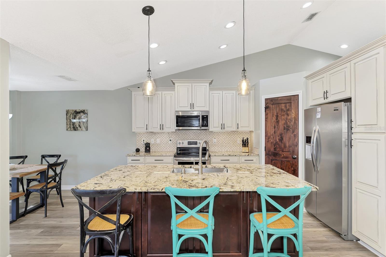 Image 14 of 64 For 684 Sugarwood Trail