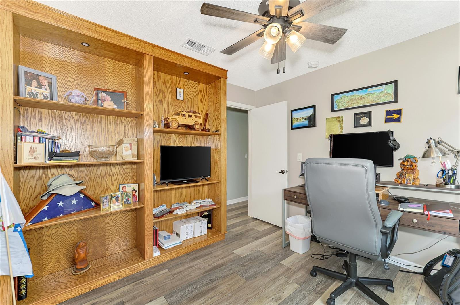 Image 34 of 64 For 684 Sugarwood Trail