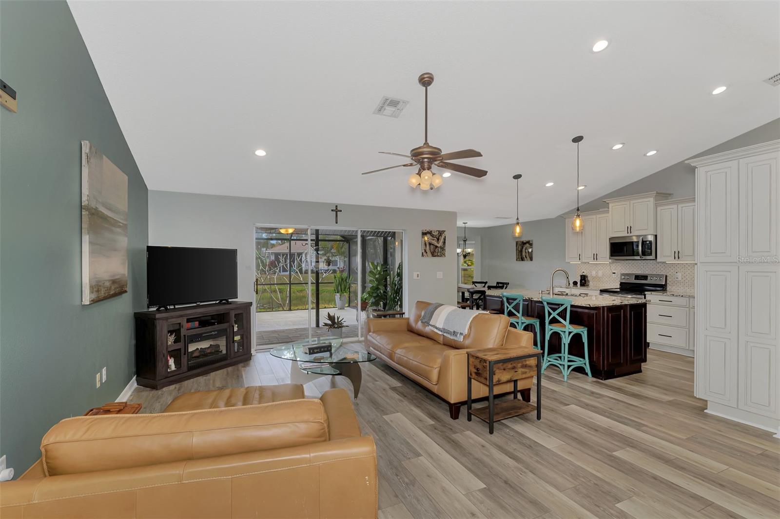 Image 7 of 64 For 684 Sugarwood Trail