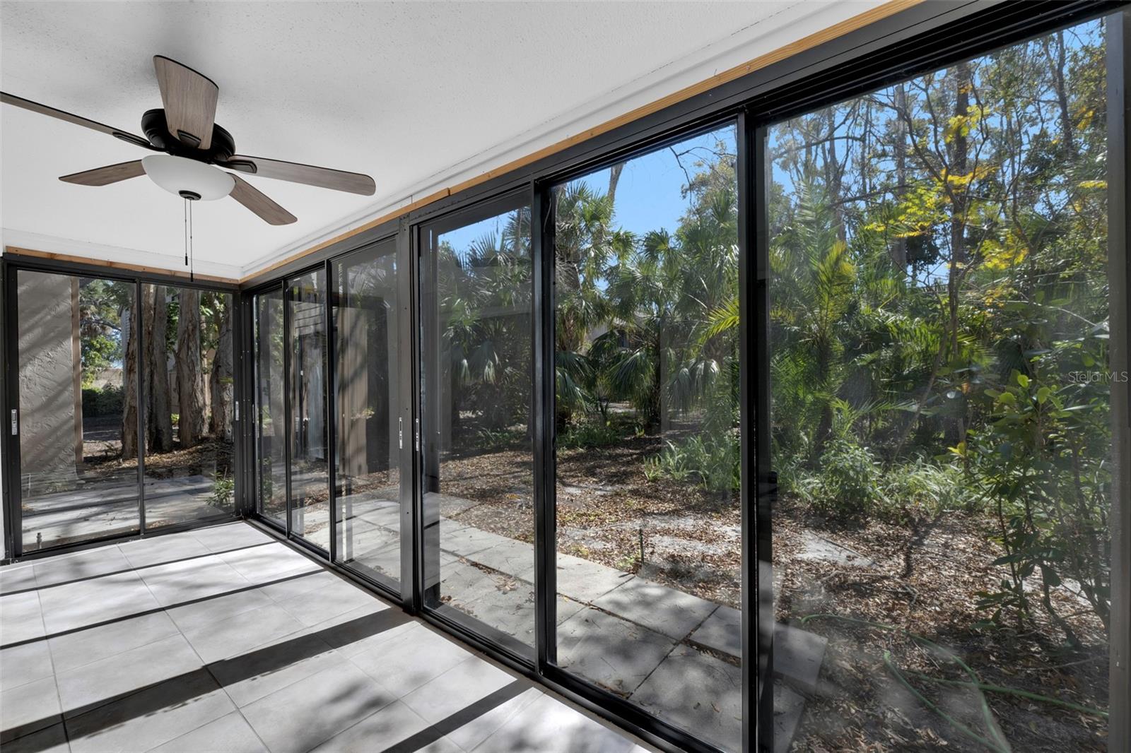 Image 13 of 46 For 1697 Brookhouse Circle 116