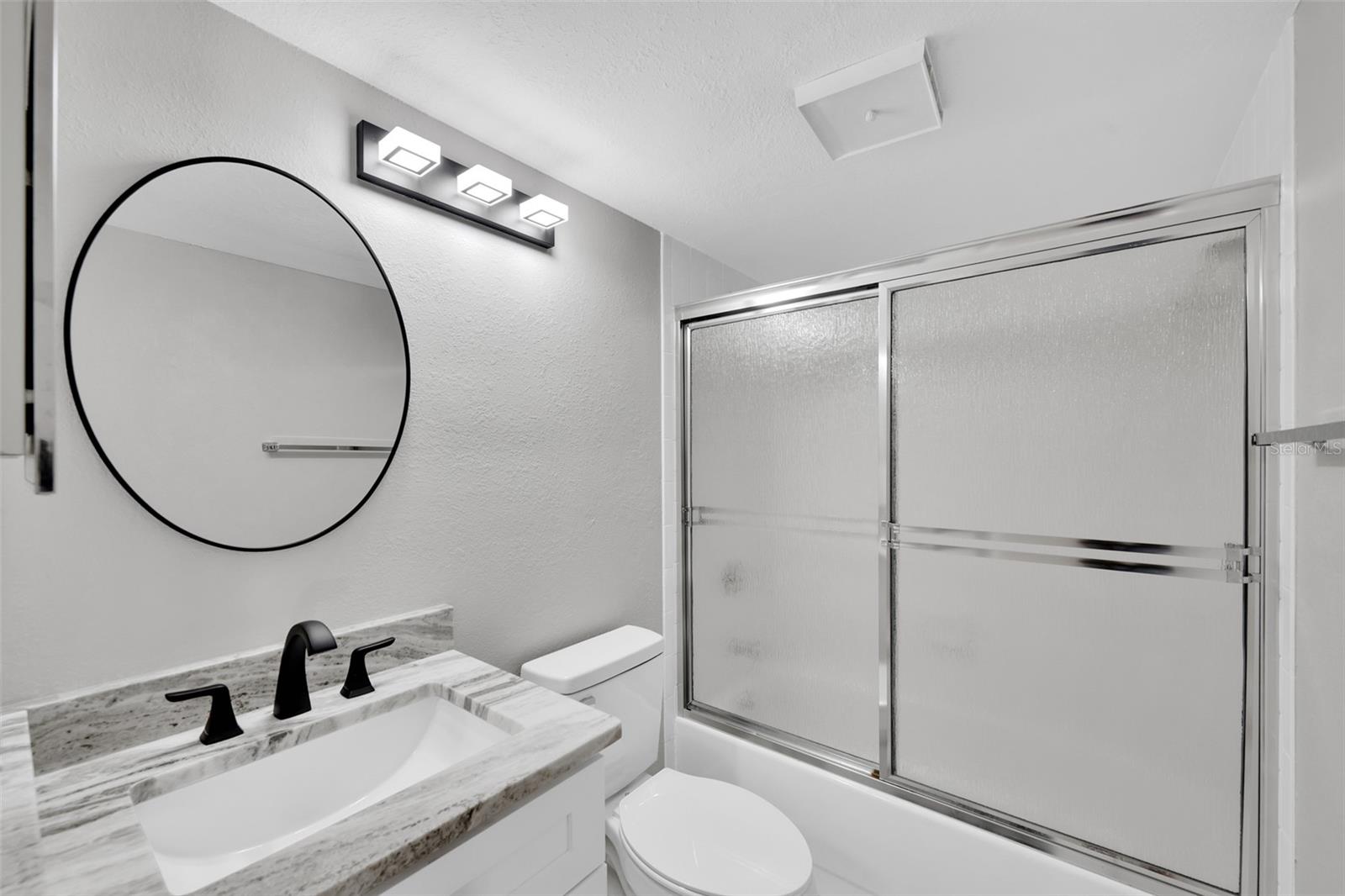 Image 24 of 46 For 1697 Brookhouse Circle 116