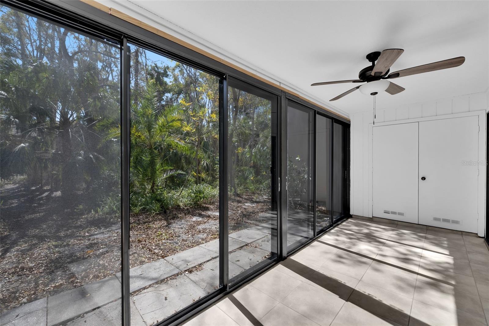 Image 28 of 46 For 1697 Brookhouse Circle 116