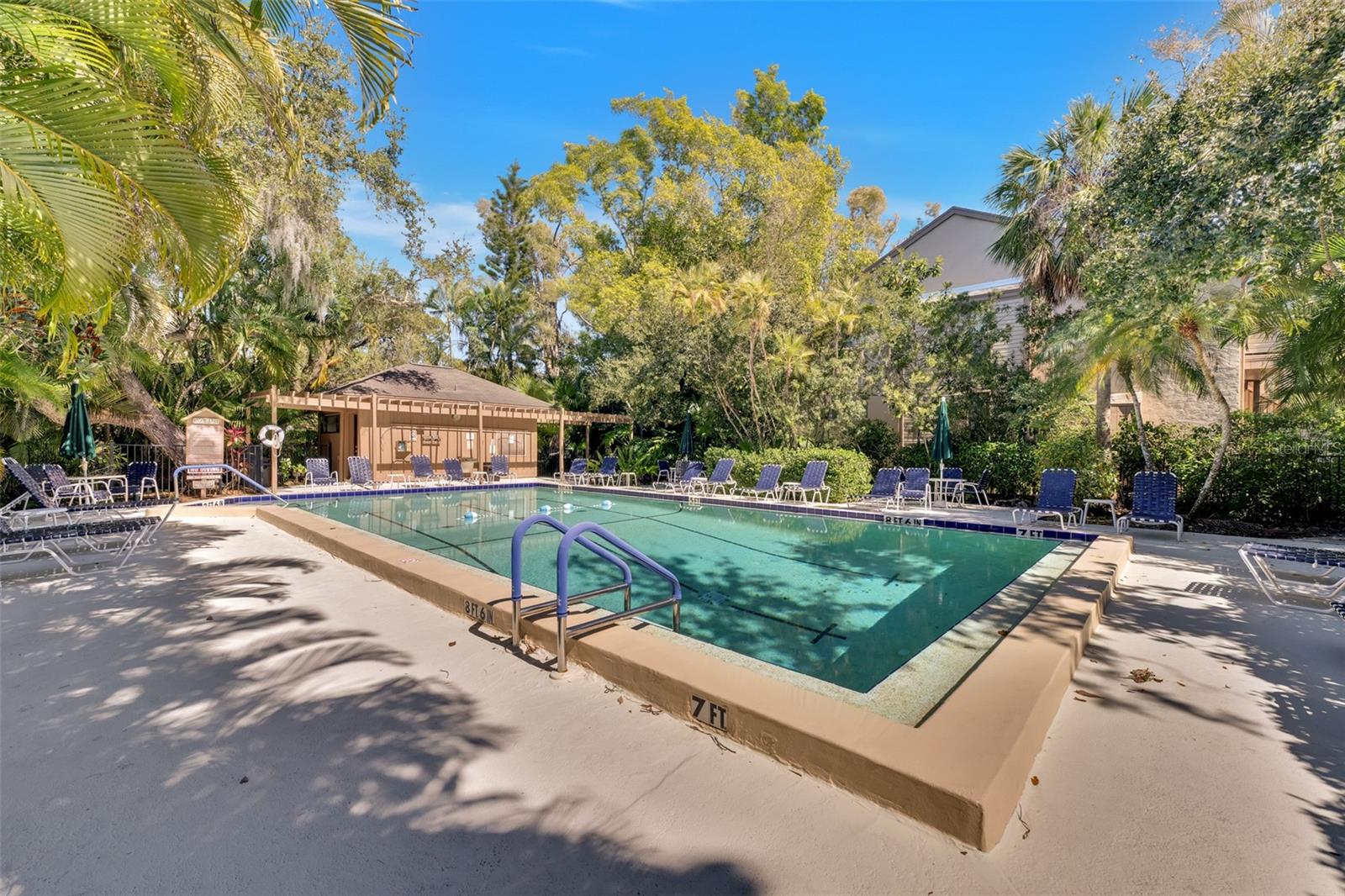 Image 34 of 46 For 1697 Brookhouse Circle 116