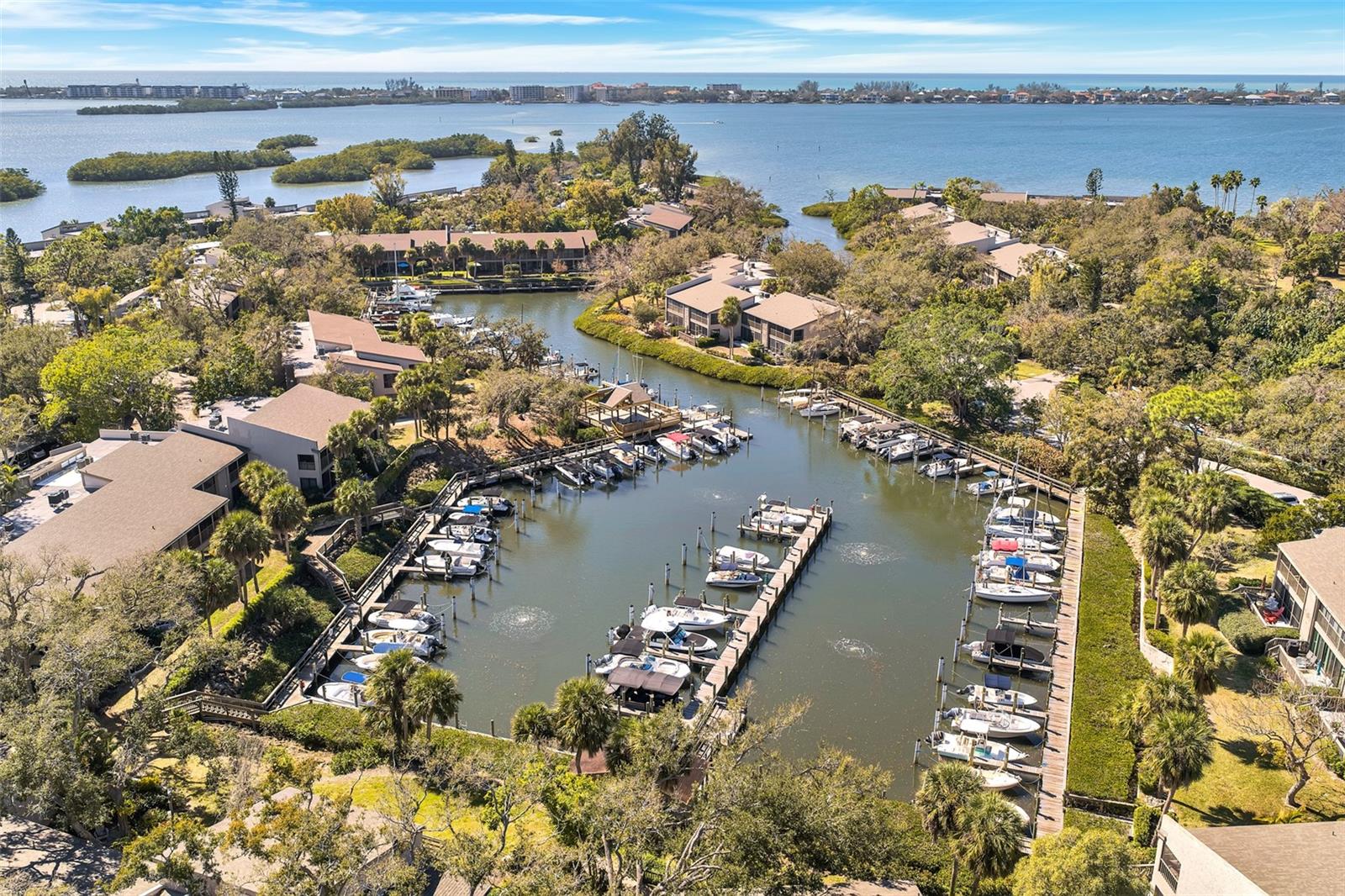 Image 41 of 46 For 1697 Brookhouse Circle 116