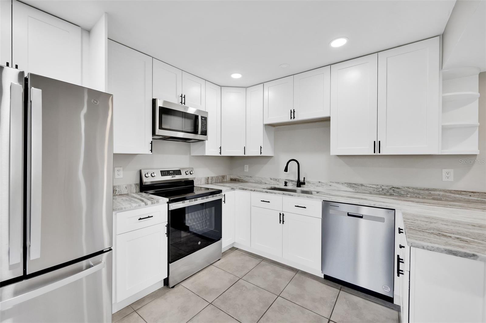 Image 9 of 46 For 1697 Brookhouse Circle 116