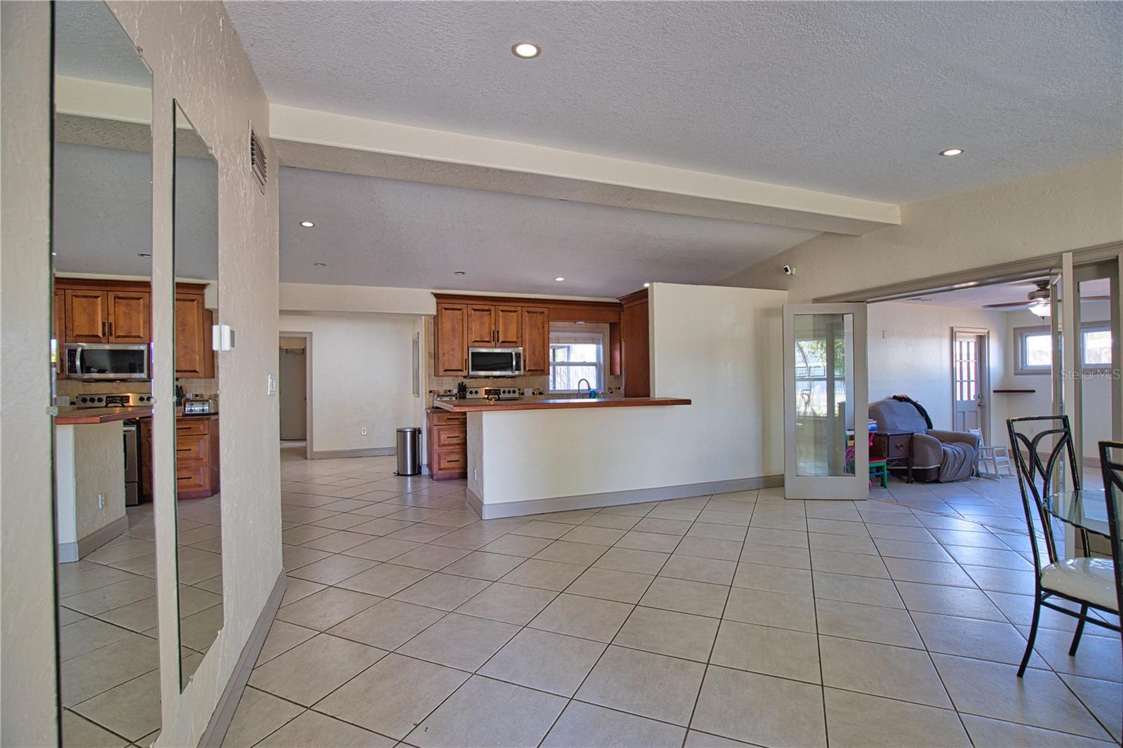 Image 11 of 47 For 1937 Gold Avenue