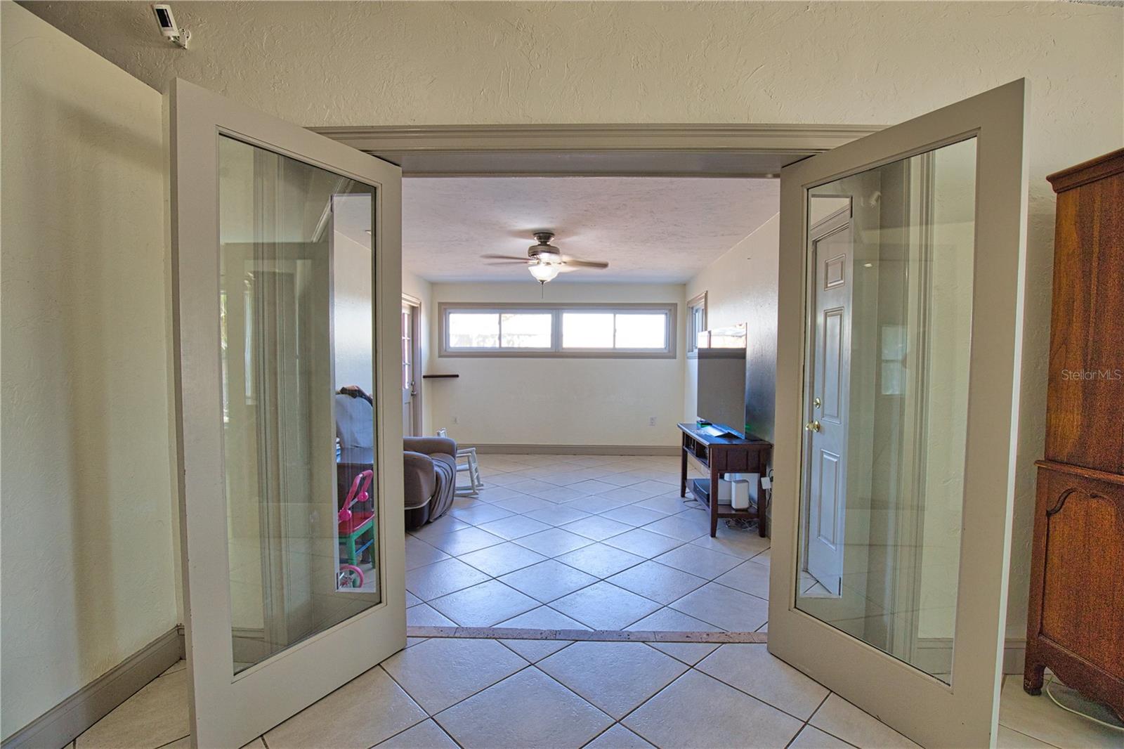 Image 13 of 47 For 1937 Gold Avenue