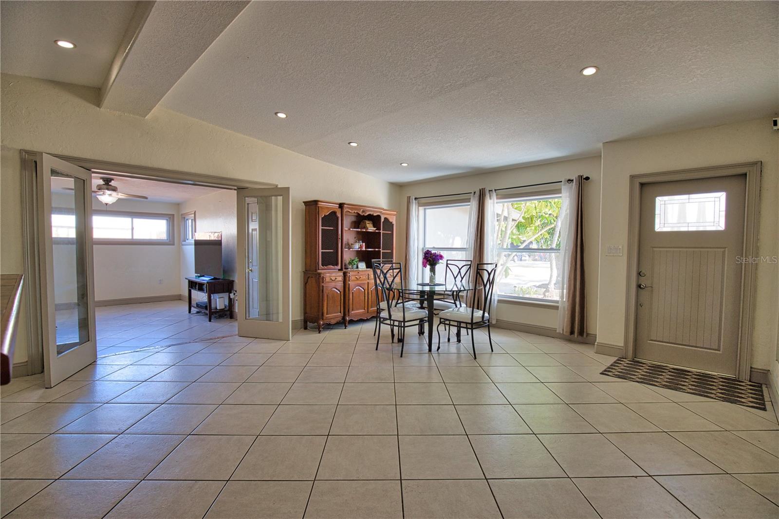 Image 15 of 47 For 1937 Gold Avenue