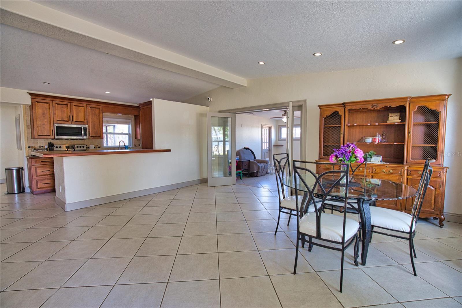 Image 17 of 47 For 1937 Gold Avenue