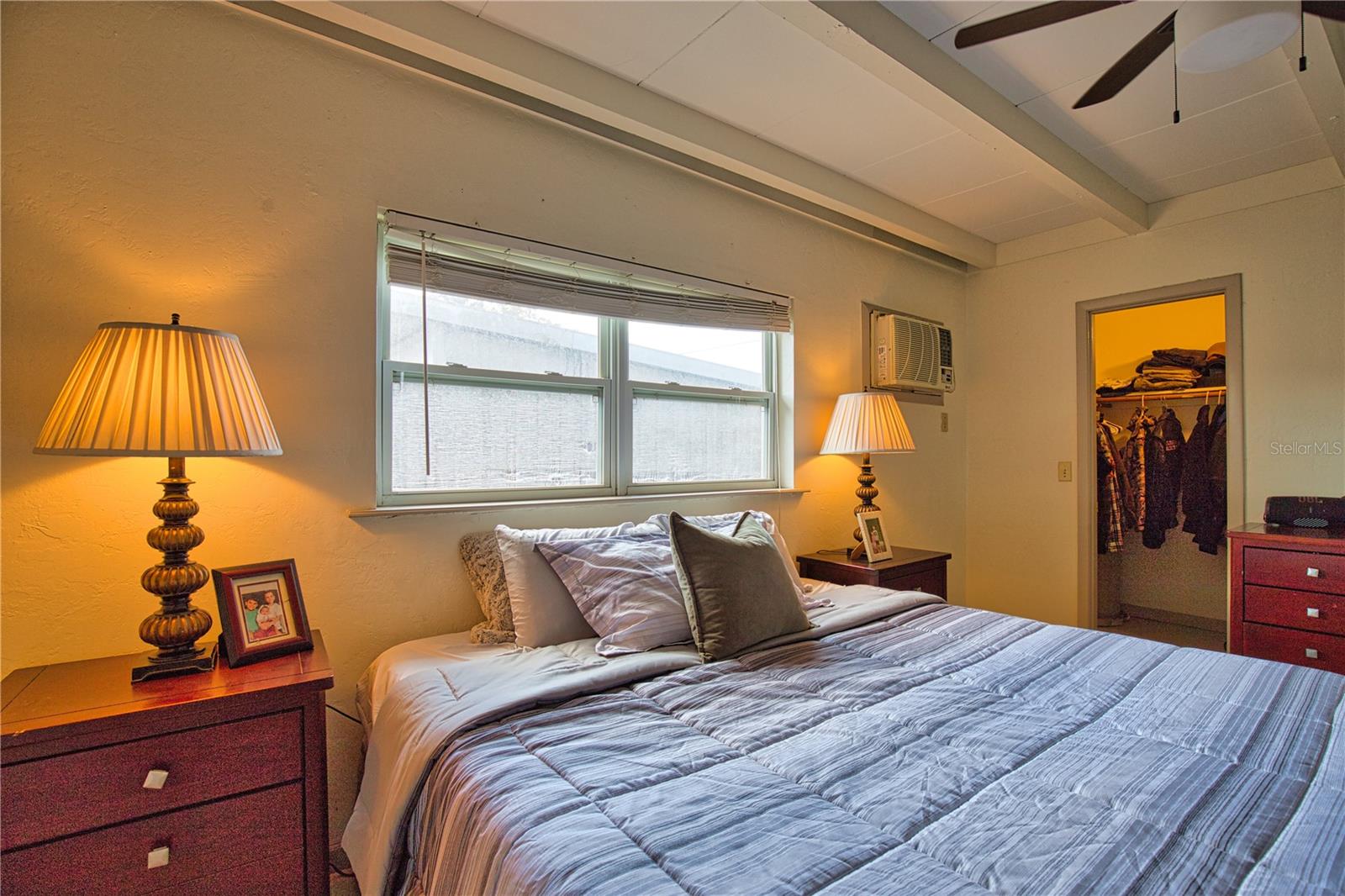 Image 26 of 47 For 1937 Gold Avenue