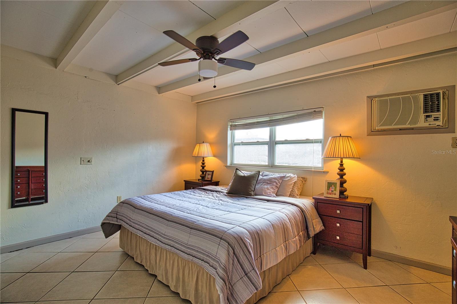 Image 27 of 47 For 1937 Gold Avenue