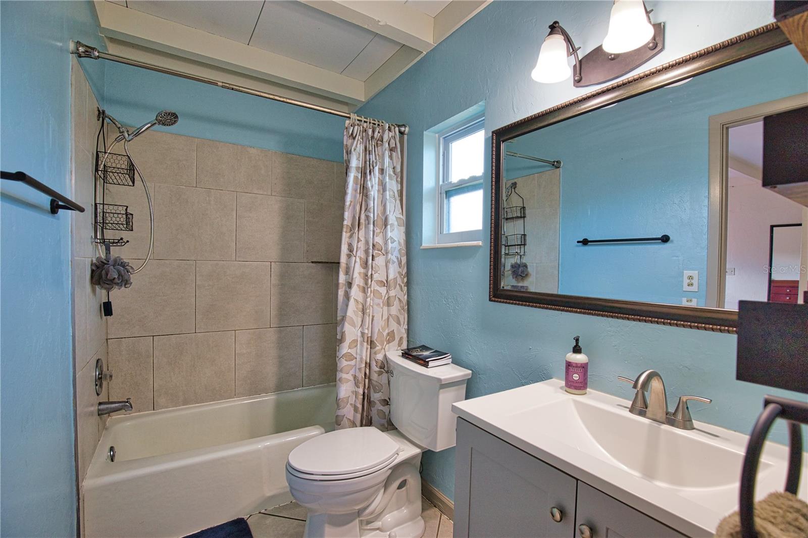 Image 31 of 47 For 1937 Gold Avenue