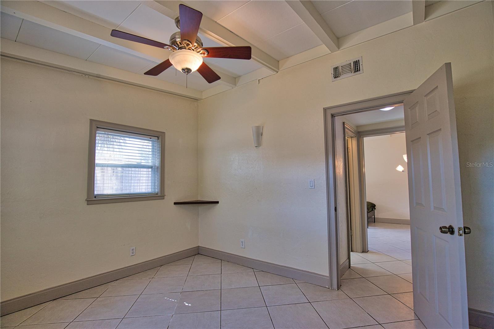 Image 38 of 47 For 1937 Gold Avenue