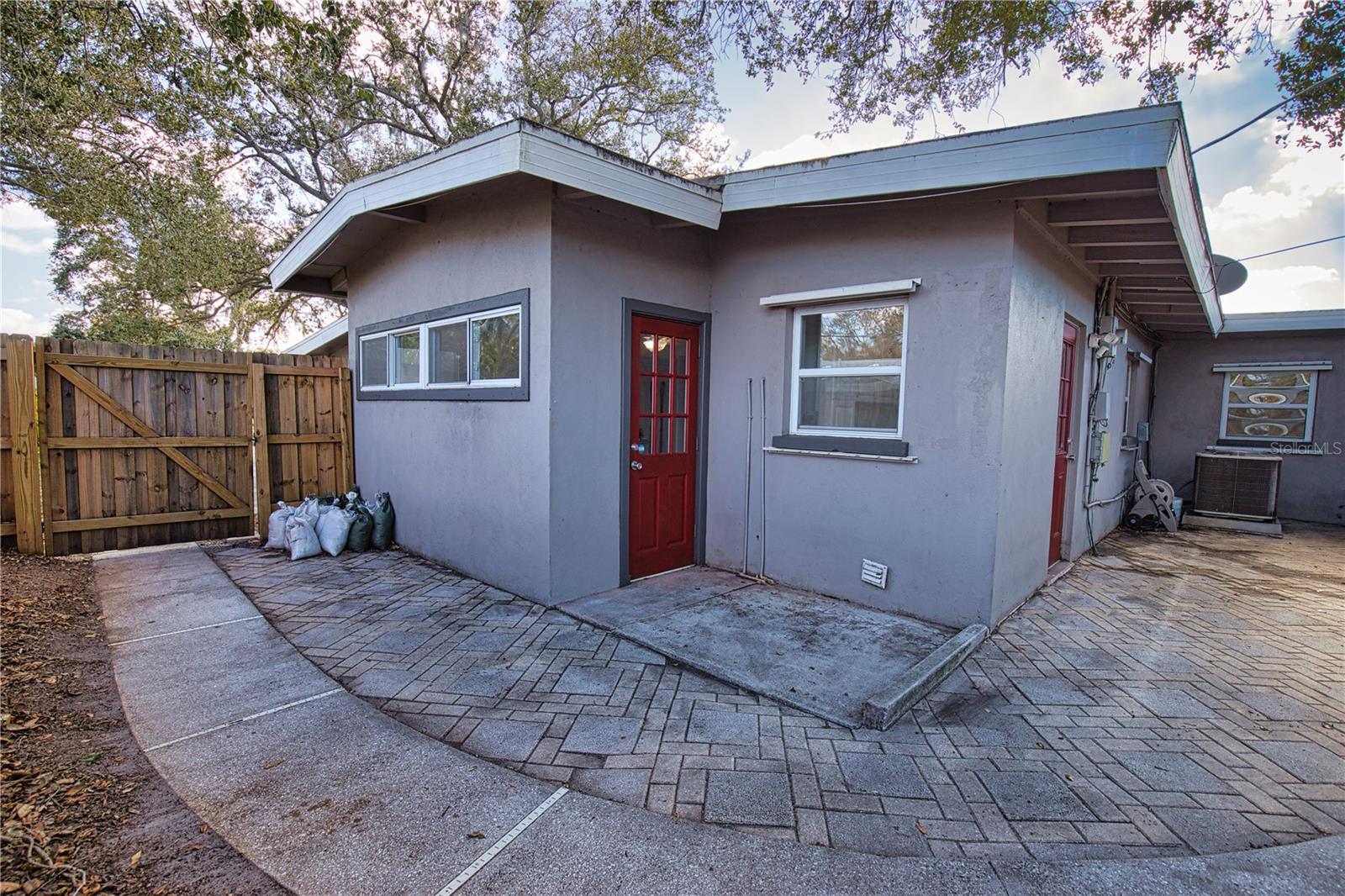 Image 45 of 47 For 1937 Gold Avenue