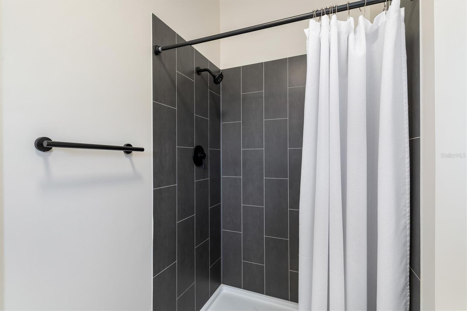 Image 14 of 31 For 9027 Kestral Circle