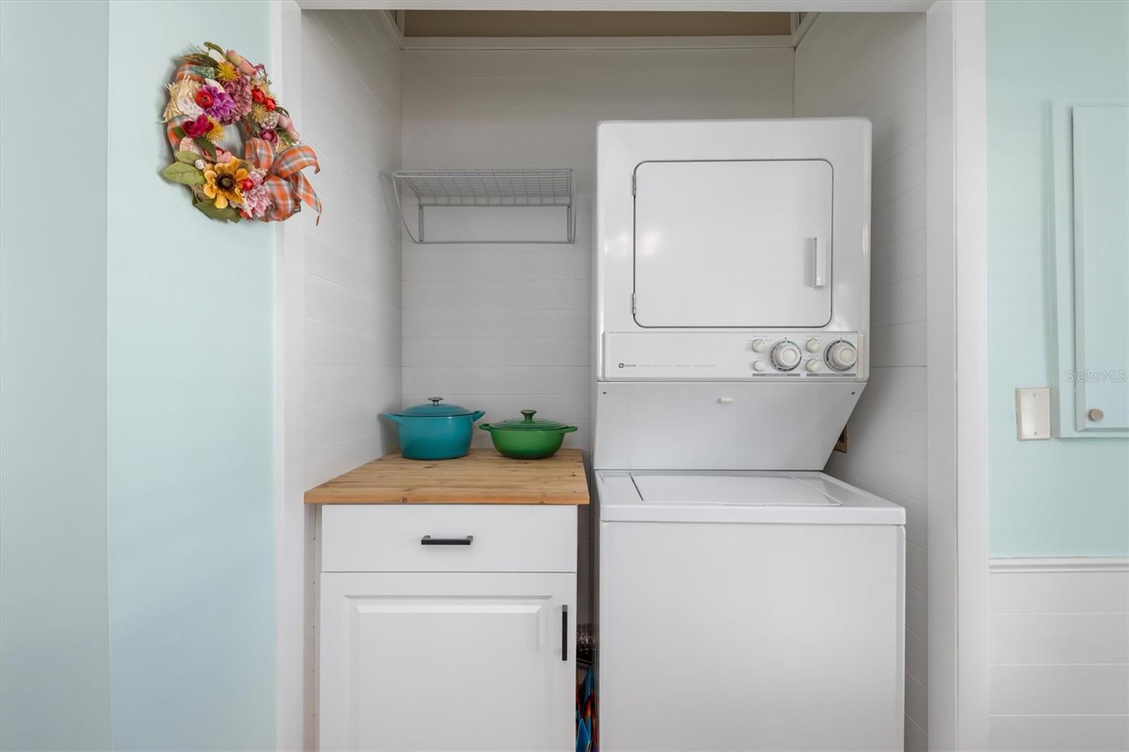 Image 4 of 31 For 9027 Kestral Circle