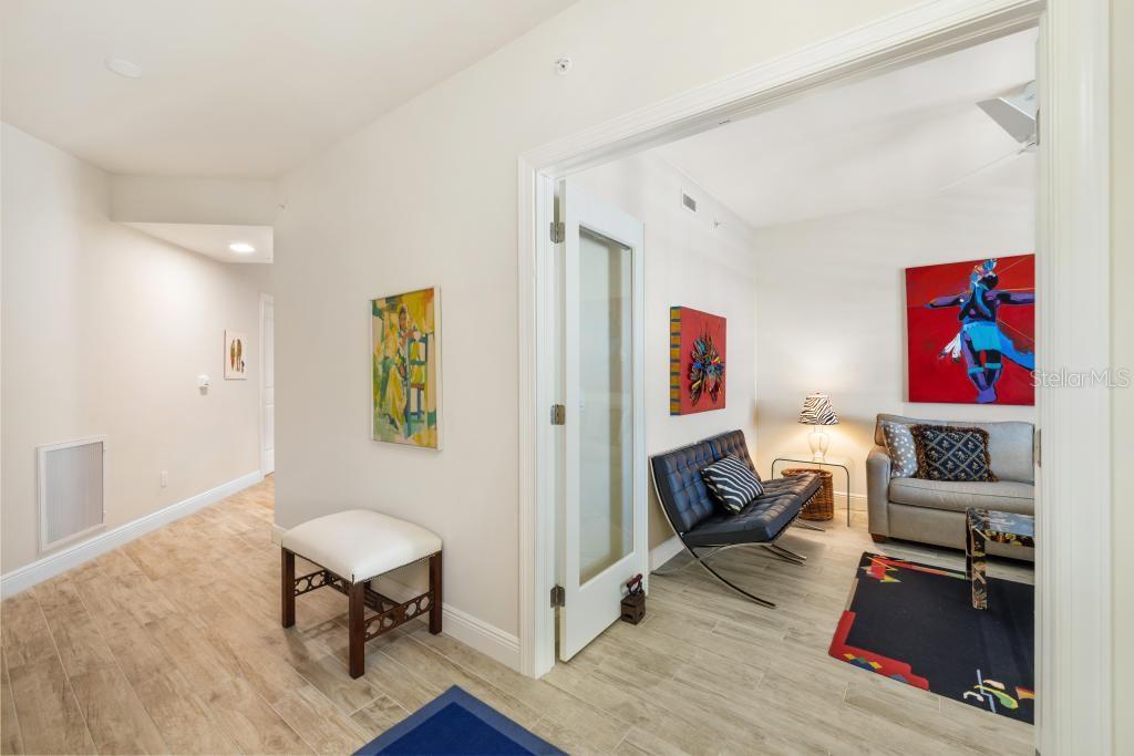 Image 14 of 70 For 260 Hidden Bay Drive 304