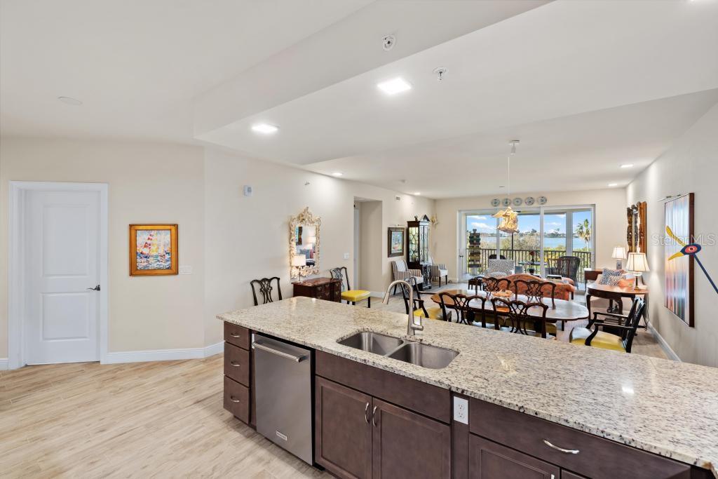 Image 24 of 70 For 260 Hidden Bay Drive 304