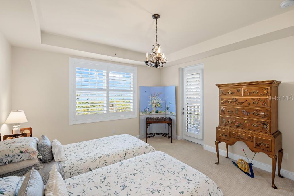 Image 26 of 70 For 260 Hidden Bay Drive 304