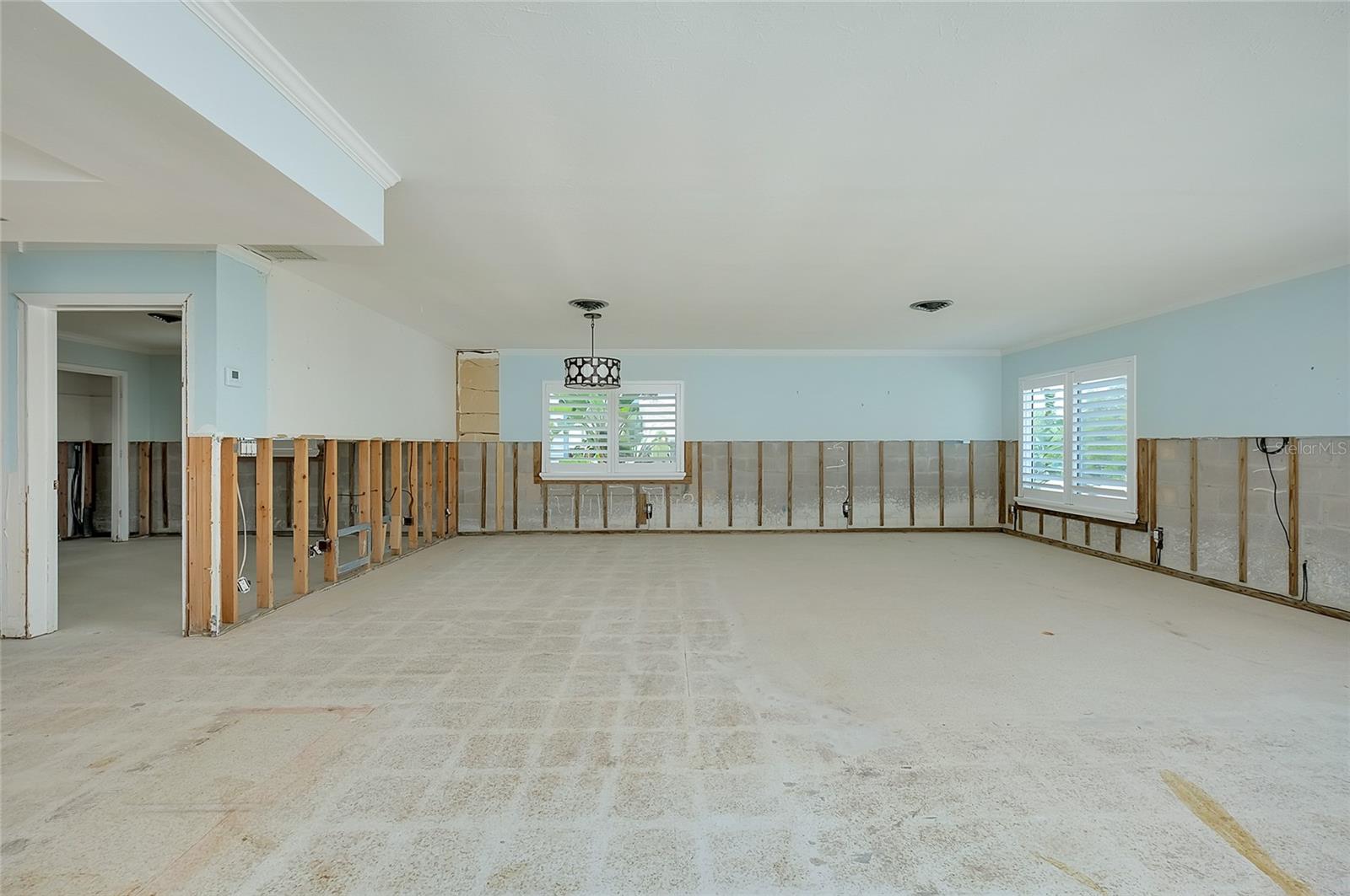 Image 12 of 88 For 170 Mockingbird Lane