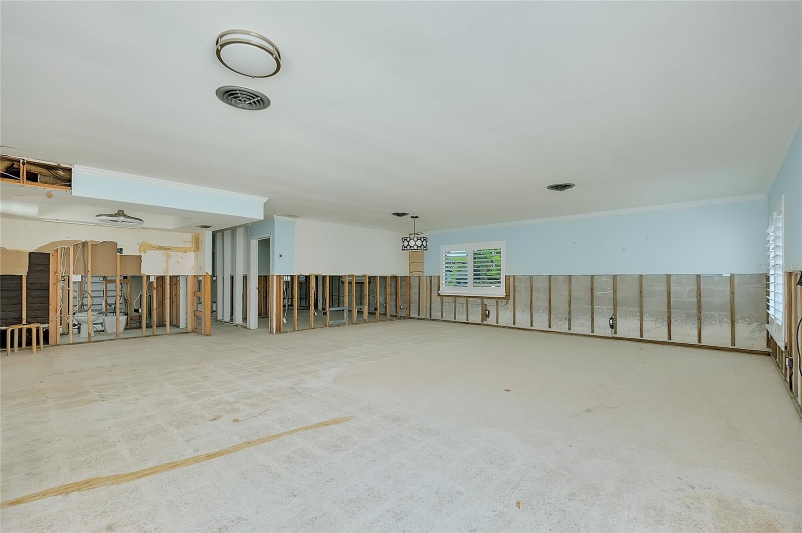 Image 13 of 88 For 170 Mockingbird Lane