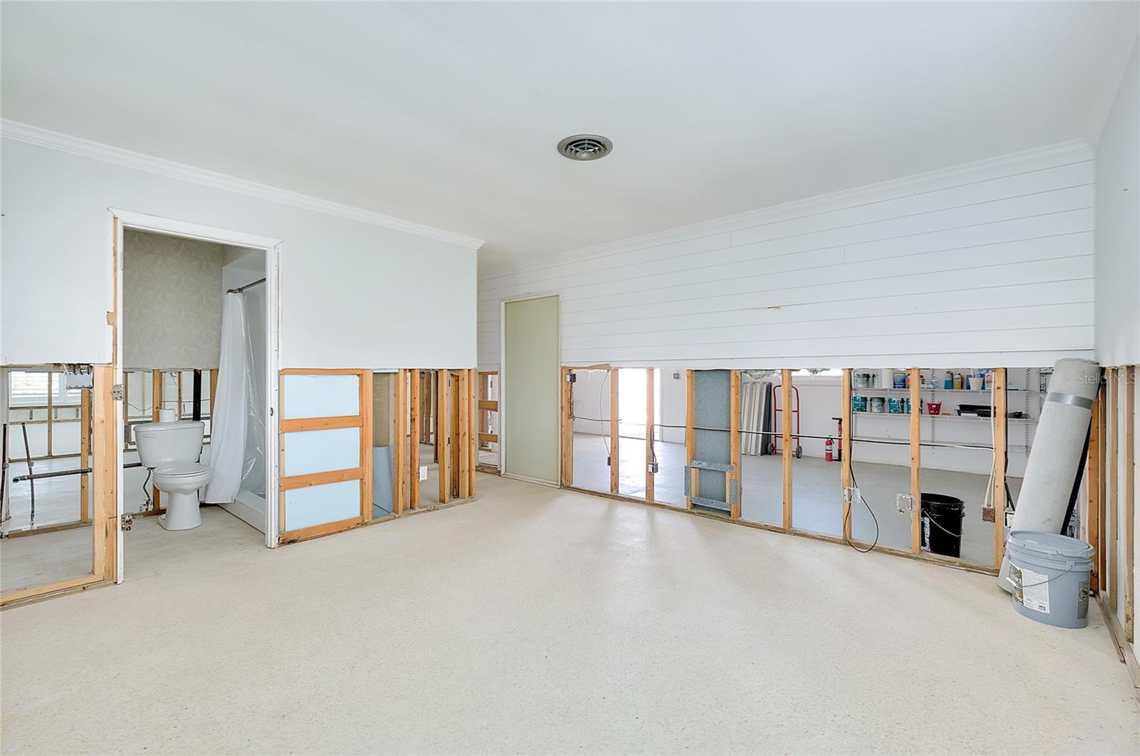 Image 29 of 88 For 170 Mockingbird Lane