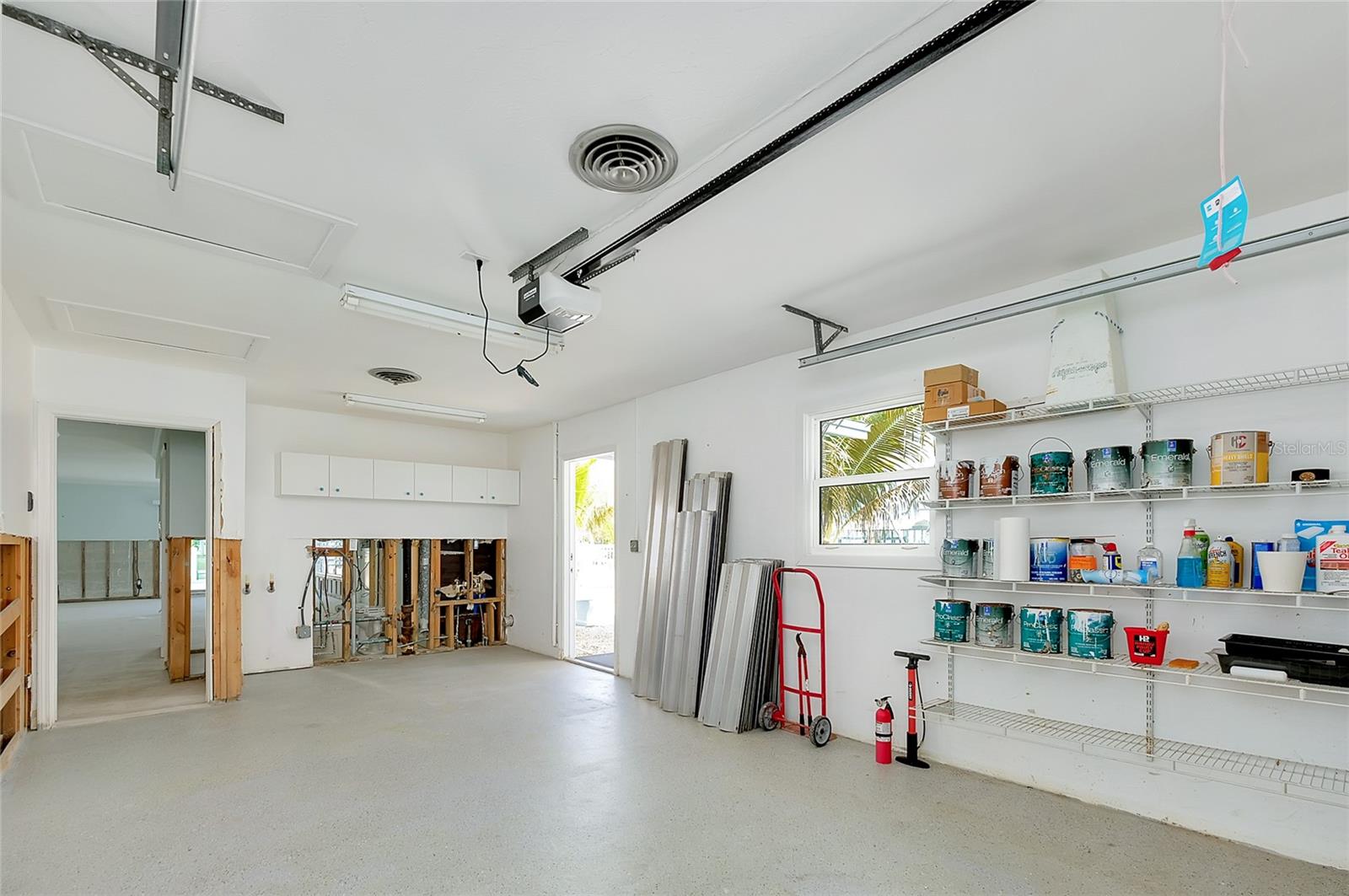 Image 37 of 88 For 170 Mockingbird Lane