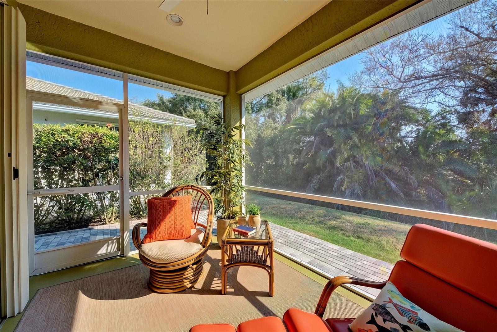 Image 29 of 51 For 209 Reclinata Circle