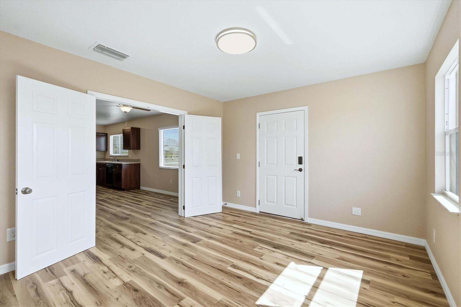 Image 15 of 33 For 4000 Pan American Boulevard