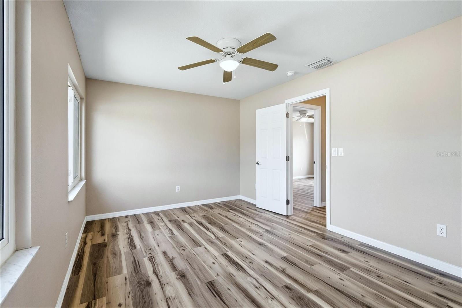 Image 21 of 33 For 4000 Pan American Boulevard