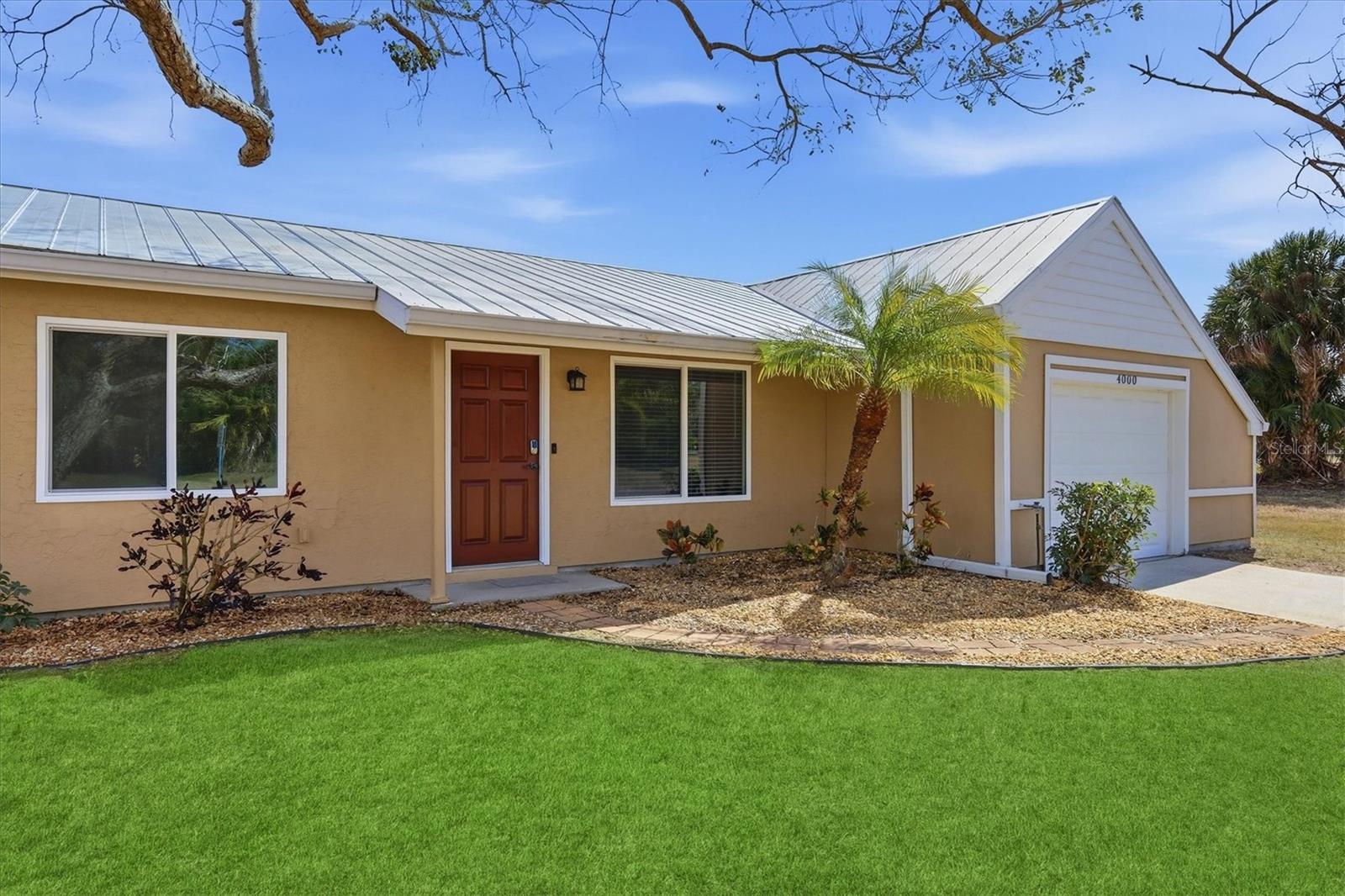 Image 3 of 33 For 4000 Pan American Boulevard