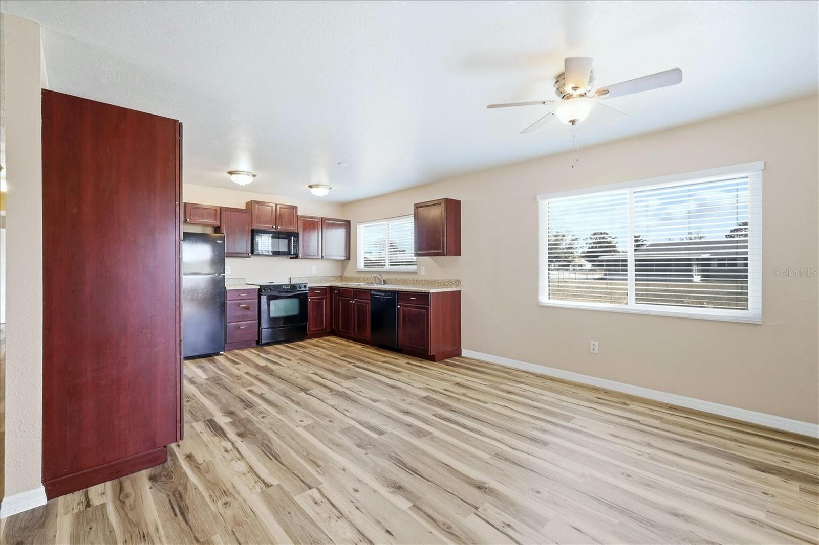 Image 9 of 33 For 4000 Pan American Boulevard