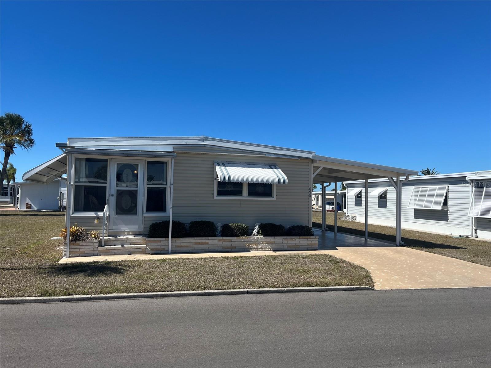 Details for 828 Trento , VENICE, FL 34285