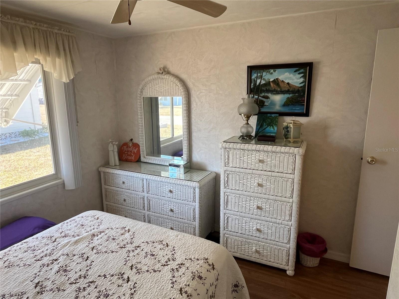 Image 22 of 38 For 828 Trento