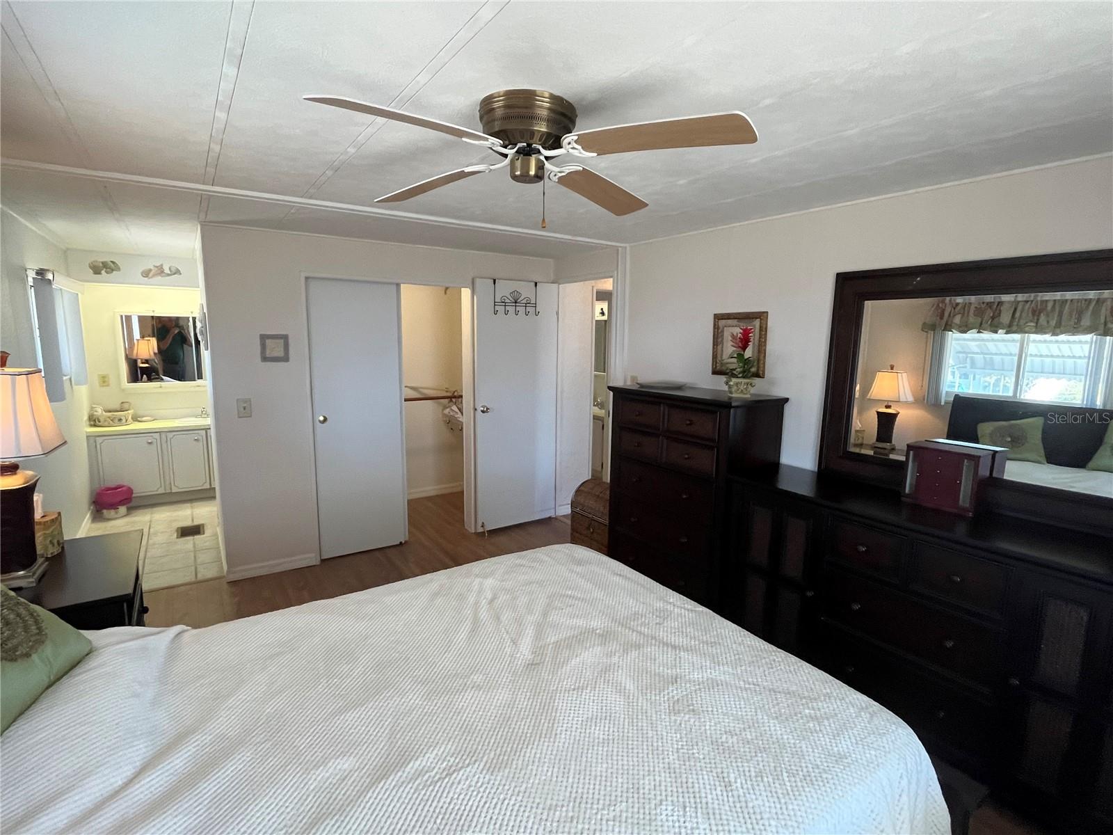 Image 31 of 38 For 828 Trento