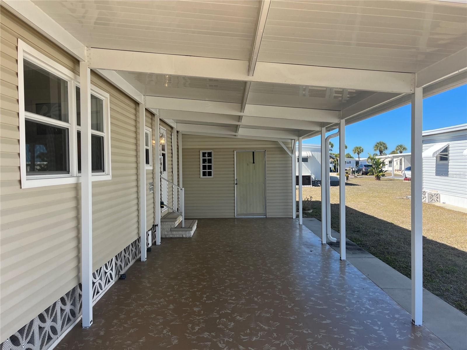 Image 6 of 38 For 828 Trento