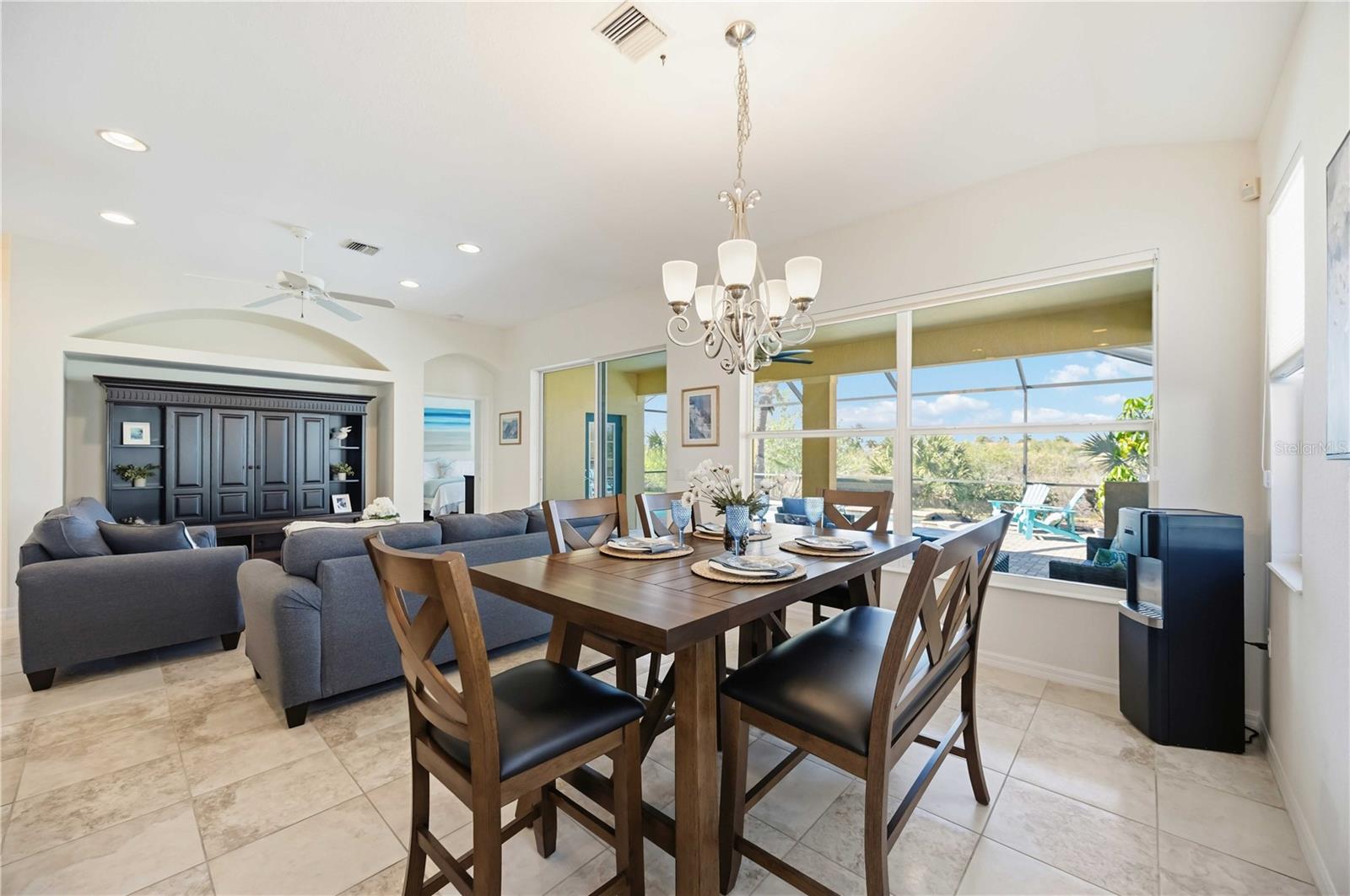 Image 11 of 92 For 126 Treviso Court