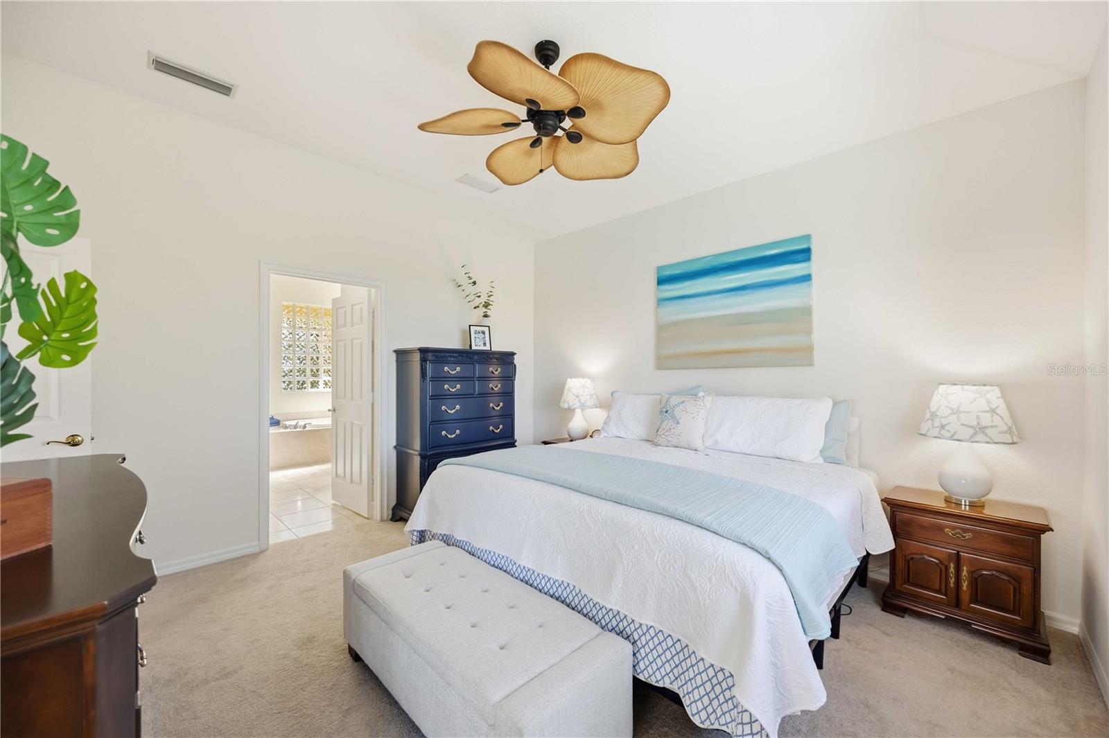 Image 21 of 92 For 126 Treviso Court