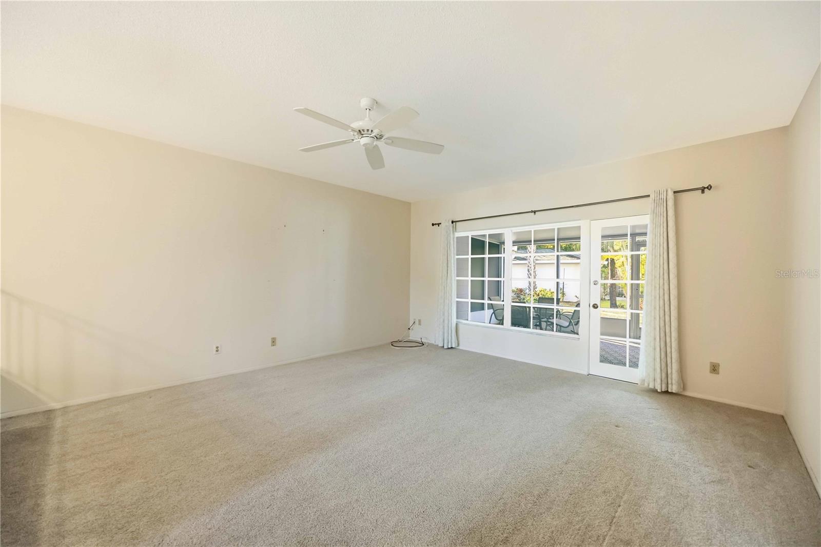 Image 14 of 61 For 709 Venice Avenue 709c