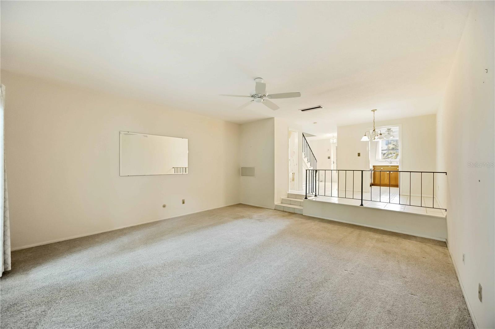 Image 16 of 61 For 709 Venice Avenue 709c