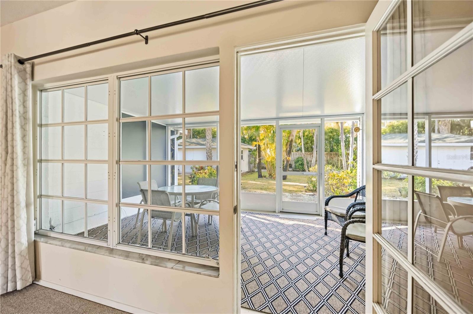 Image 34 of 61 For 709 Venice Avenue 709c