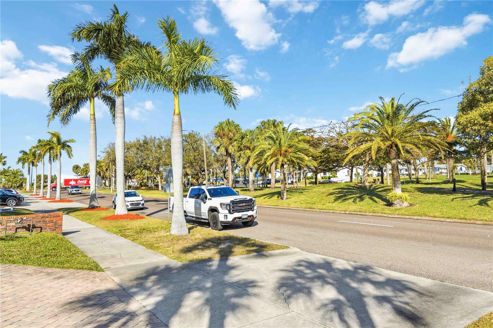 Image 50 of 61 For 709 Venice Avenue 709c