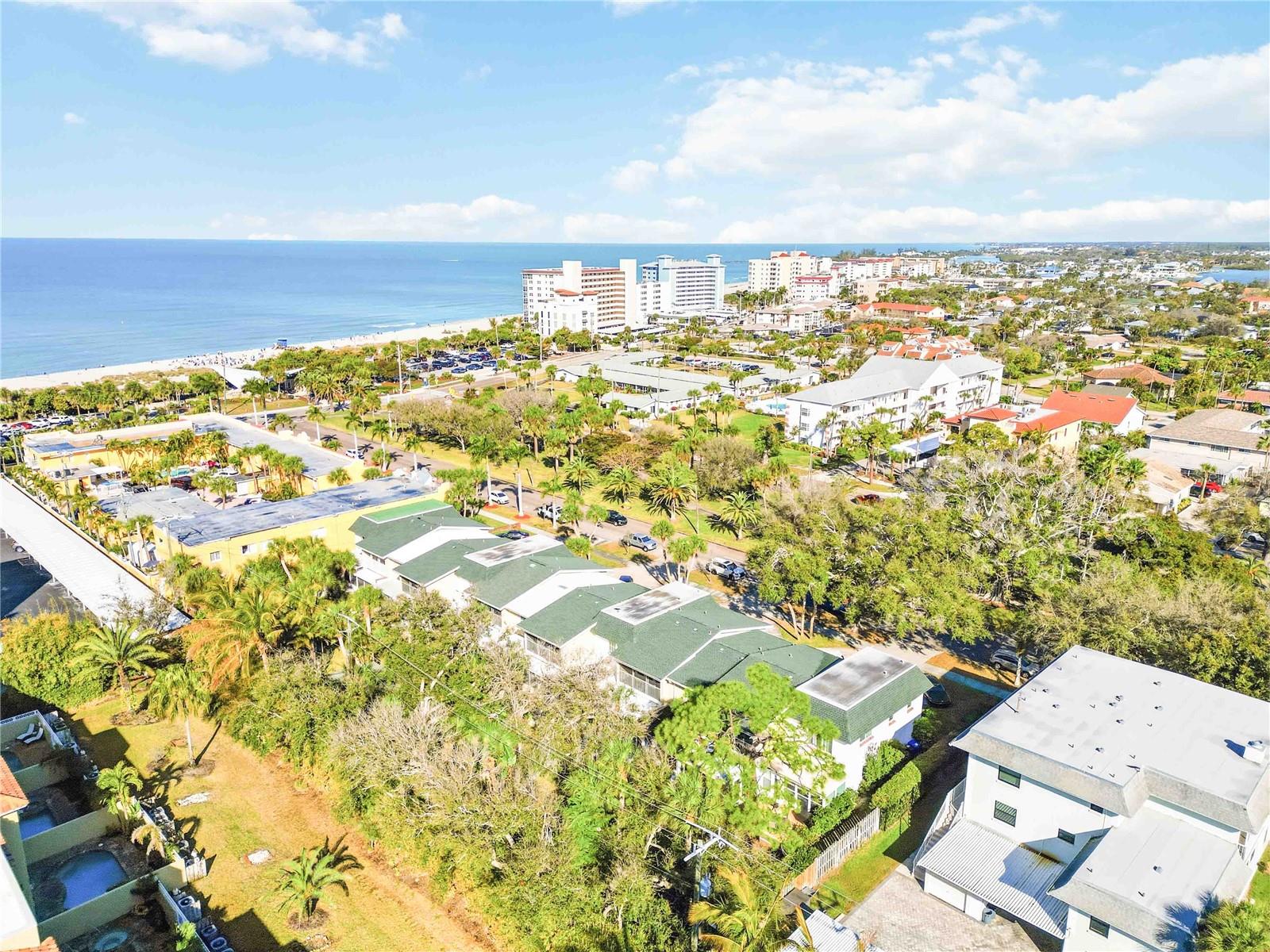 Image 54 of 61 For 709 Venice Avenue 709c