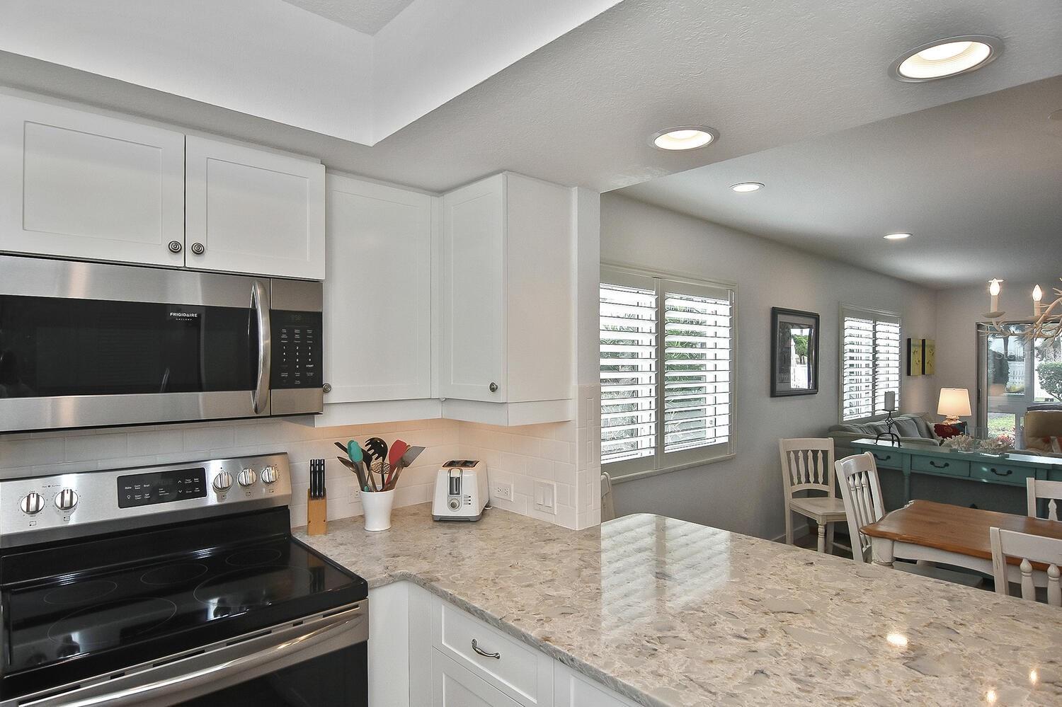 Image 11 of 60 For 1200 Tarpon Center Drive 108